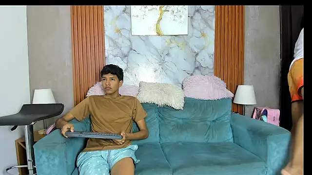 BOUL GUYS online show from July 14, 2026, 1:08 am