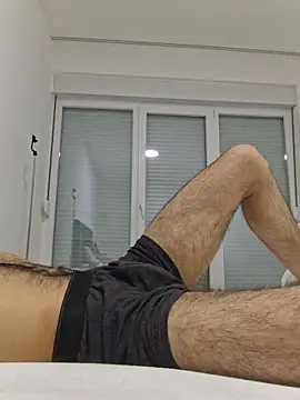 kurdishboy69 online show from June 14, 2026, 11:07 pm