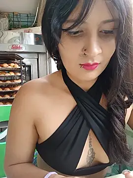 Snapshot of Alejandra_alson chatting on June 9, 2026, 5:35 pm Alejandra alson online show from June 9, 2026, 5:35 pm