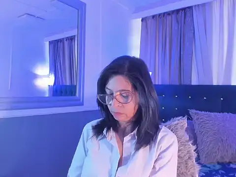 Snapshot of lena_gray chatting on June 23, 2026, 12:58 pm lena gray online show from June 23, 2026, 12:58 pm