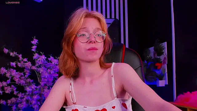 FoxxyyPolly online show from June 29, 2026, 5:35 am