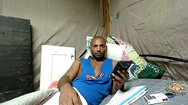 Camodick online show from May 25, 2026, 11:44 pm
