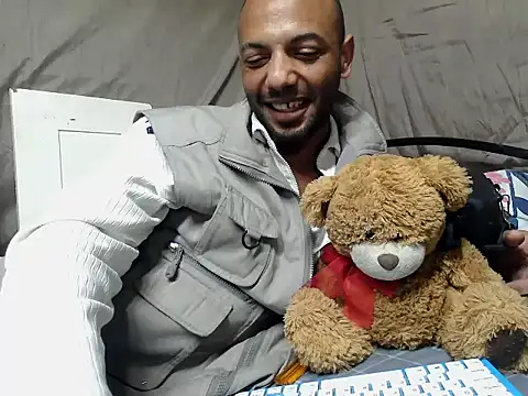 Camodick online show from May 27, 2026, 1:57 am