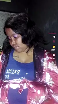 ChubbyMidgetxxx19 online show from June 26, 2026, 8:57 pm