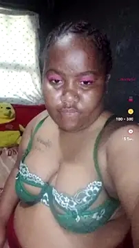 ChubbyMidgetxxx19 online show from August 5, 2026, 1:47 pm