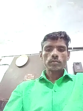 Hot-Parinda200 online show from May 15, 2026, 10:44 am