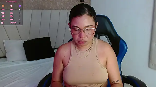 AliceSmity   online show from June 11, 2026, 1:09 pm