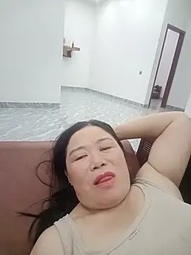Snapshot of -Lytina- chatting on May 30, 2026, 1:52 pm -Lytina- online show from May 30, 2026, 1:52 pm