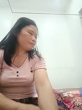 Snapshot of -Lytina- chatting on June 3, 2026, 3:28 pm -Lytina- online show from June 3, 2026, 3:28 pm