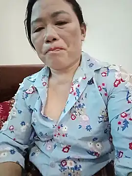Snapshot of -Lytina- chatting on June 26, 2026, 11:36 am -Lytina- online show from June 26, 2026, 11:36 am