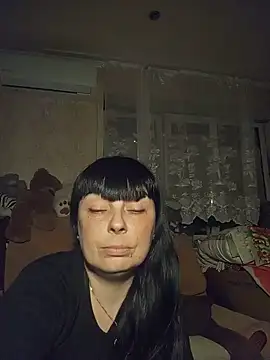 Snapshot of Alisa_lo chatting on May 9, 2026, 6:46 pm Alisa lo online show from May 9, 2026, 6:46 pm