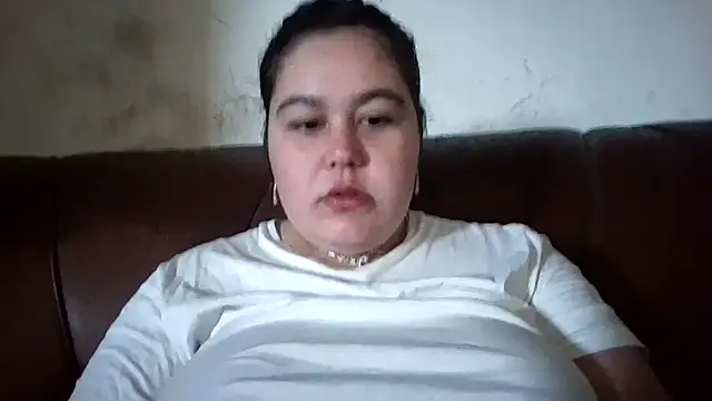 Snapshot of BUNNYMILA69 chatting on May 13, 2026, 8:34 am BUNNYMILA69 online show from May 13, 2026, 8:34 am