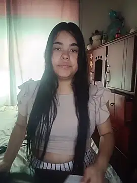 MiiaHott W online show from June 19, 2026, 1:48 pm