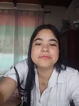 MiiaHott W online show from June 21, 2026, 8:22 pm
