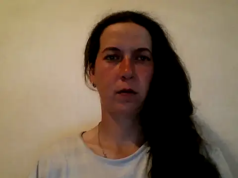 Snapshot of DanicaFey chatting on May 13, 2026, 3:31 pm DanicaFey online show from May 13, 2026, 3:31 pm