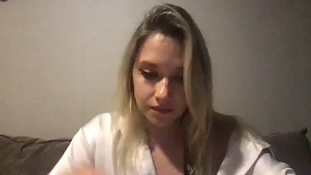 Precious Eva online show from May 9, 2026, 12:54 pm