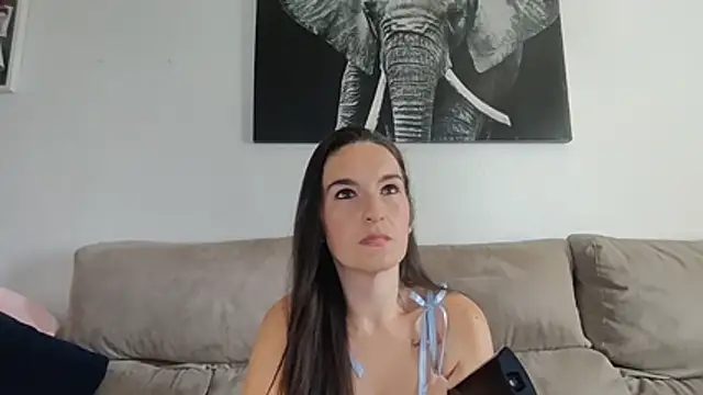 Snapshot of aurasensual69 chatting on July 28, 2026, 2:35 pm aurasensual69 online show from July 28, 2026, 2:35 pm