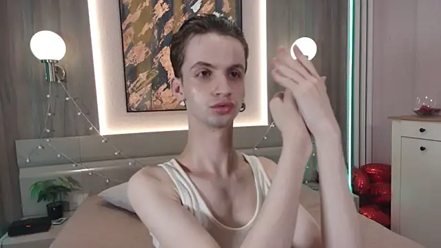 Bimbo boy  online show from June 29, 2026, 1:55 pm