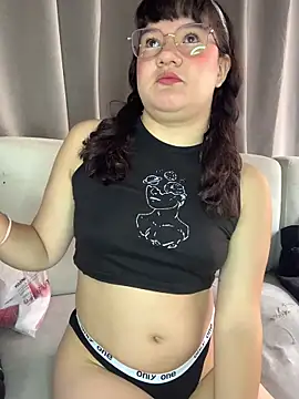 Snapshot of SOFTBERRY_ chatting on July 2, 2026, 4:57 pm SOFTBERRY online show from July 2, 2026, 4:57 pm
