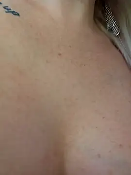 MILFBARBY online show from May 24, 2026, 7:13 am