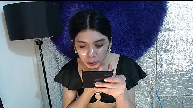 Snapshot of RoseAmarie chatting on May 17, 2026, 3:59 am RoseAmarie online show from May 17, 2026, 3:59 am