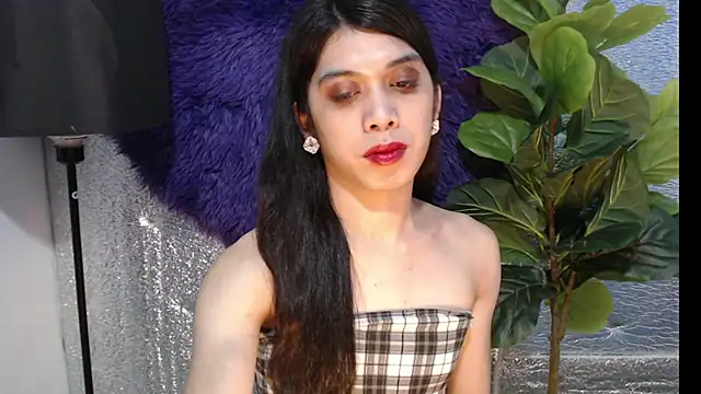 Snapshot of RoseAmarie chatting on May 28, 2026, 12:24 pm RoseAmarie online show from May 28, 2026, 12:24 pm