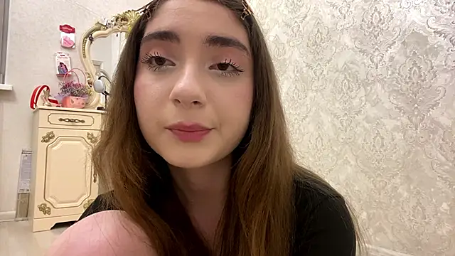 Rosie Sweety online show from June 2, 2026, 7:38 pm