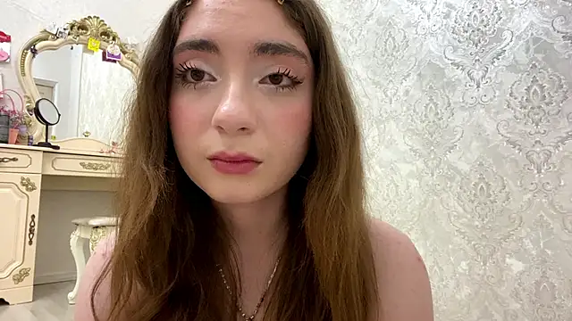 Rosie Sweety online show from June 8, 2026, 7:14 pm