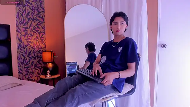 tian sex online show from July 4, 2026, 8:15 pm