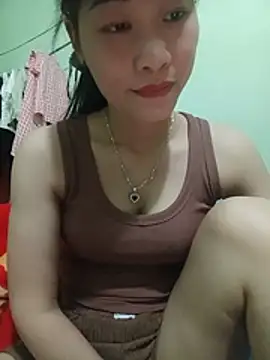 Logii x online show from June 11, 2026, 3:04 am