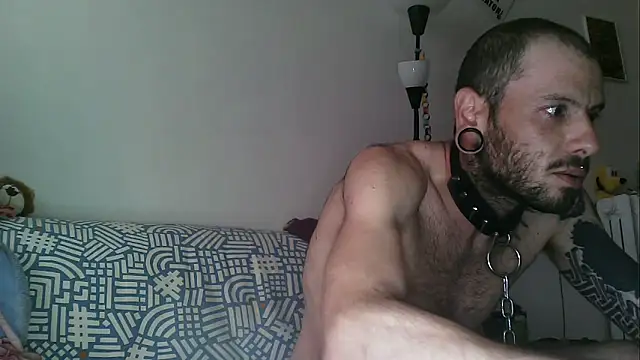 imponenteZeus online show from May 14, 2026, 1:18 pm