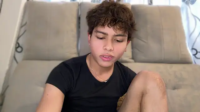 Snapshot of DanteSaint chatting on June 13, 2026, 3:32 pm DanteSaint online show from June 13, 2026, 3:32 pm