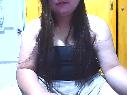 xsweetlover69x online show from June 4, 2026, 9:21 pm