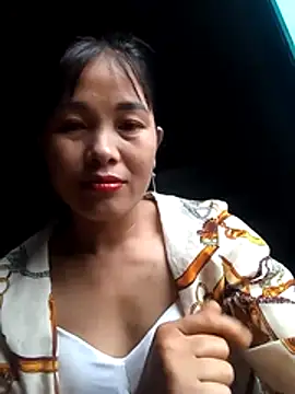 lucat998 online show from May 11, 2026, 11:46 pm