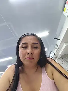 Snapshot of noemy-25 chatting on June 20, 2026, 7:38 pm noemy-25 online show from June 20, 2026, 7:38 pm
