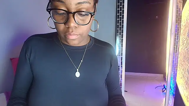 EbonyRose   online show from June 11, 2026, 12:03 pm