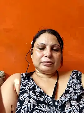 Snapshot of Ruhilove1 chatting on May 18, 2026, 5:35 am Ruhilove1 online show from May 18, 2026, 5:35 am