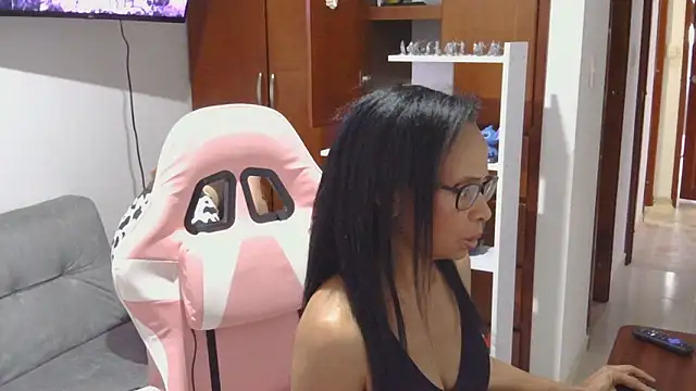 Africa sexy online show from June 4, 2026, 8:59 pm