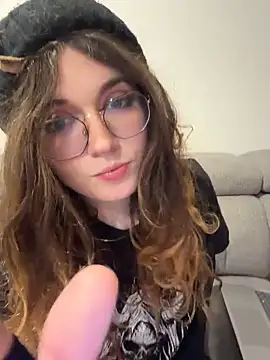 Snapshot of cutypiefull chatting on May 16, 2026, 12:40 am cutypiefull online show from May 16, 2026, 12:40 am
