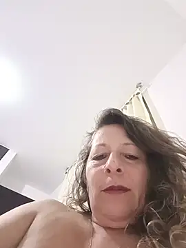 Snapshot of Nikki_milf69 chatting on June 10, 2026, 4:56 am Nikki milf69 online show from June 10, 2026, 4:56 am