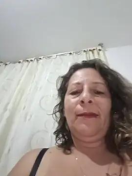 Snapshot of Nikki_milf69 chatting on June 13, 2026, 6:00 am Nikki milf69 online show from June 13, 2026, 6:00 am