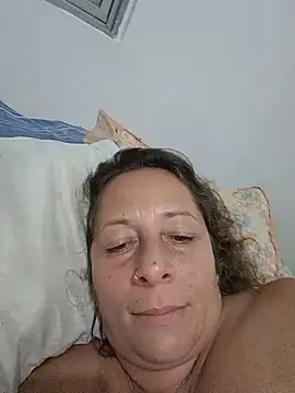 Snapshot of Nikki_milf69 chatting on June 25, 2026, 4:45 am Nikki milf69 online show from June 25, 2026, 4:45 am