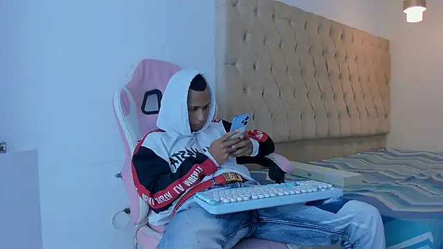 Supreme Badboy online show from June 11, 2026, 2:53 am