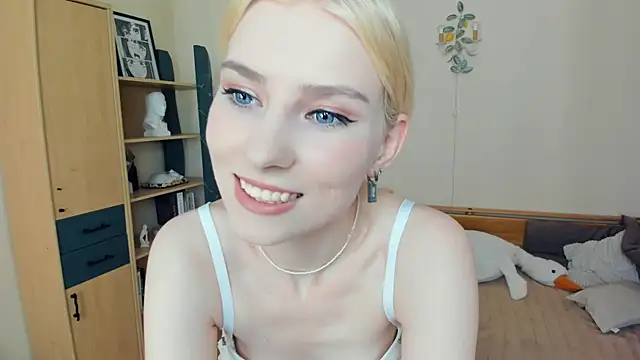 LaynePingitore online show from June 8, 2026, 8:48 am