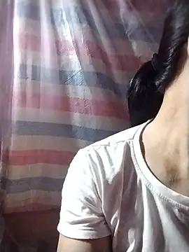 -Titytan- online show from May 25, 2026, 1:28 pm