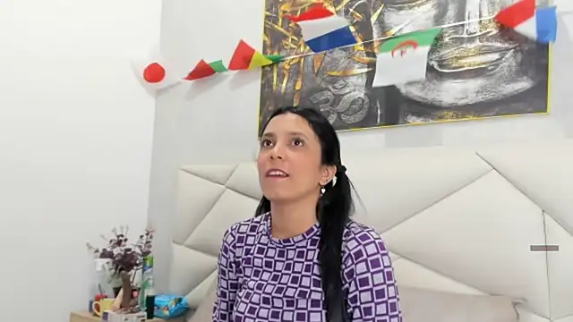 lunaasmithh online show from July 2, 2026, 11:38 am