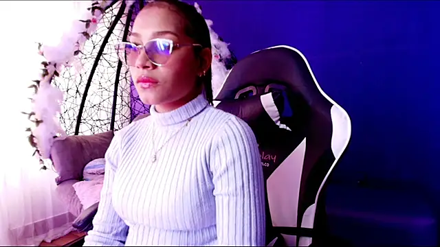 Snapshot of Scarlett_Lune chatting on May 20, 2026, 6:58 pm Scarlett Lune online show from May 20, 2026, 6:58 pm