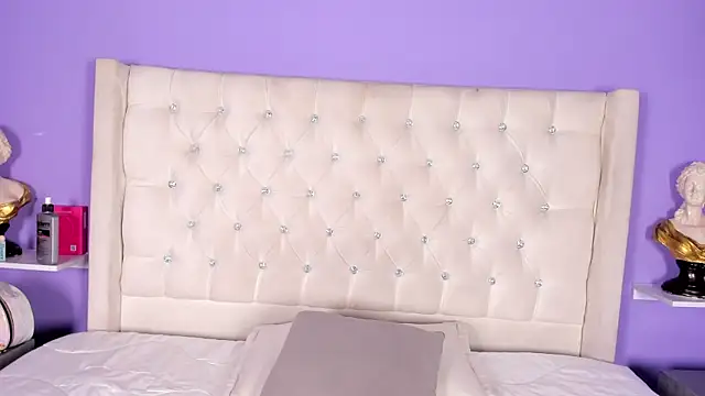 candy queens  online show from June 28, 2026, 10:43 am