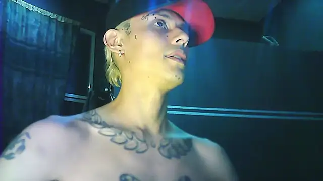 Snapshot of maxwell_crazy1 chatting on May 15, 2026, 11:56 pm maxwell crazy1 online show from May 15, 2026, 11:56 pm