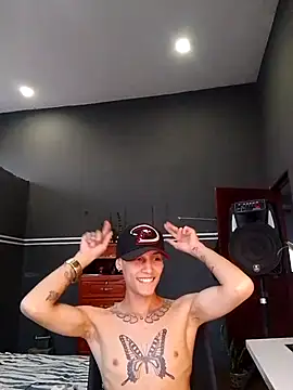 Snapshot of maxwell_crazy1 chatting on May 19, 2026, 10:49 pm maxwell crazy1 online show from May 19, 2026, 10:49 pm
